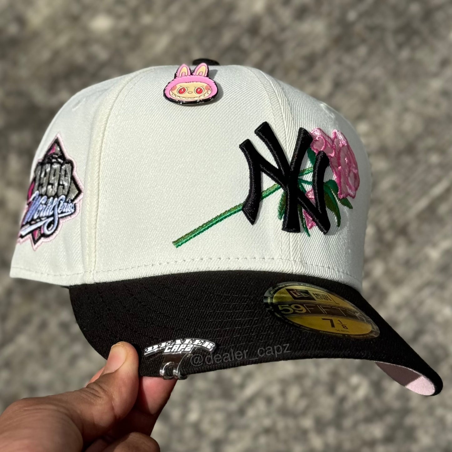 7 • 7 1/8 • 7 1/4 • 7 3/8 NEW YORK YANKEES ROSA