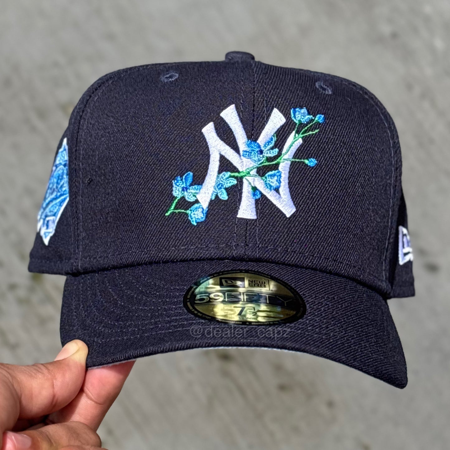 7 1/2 NY YANKEES BLOOM