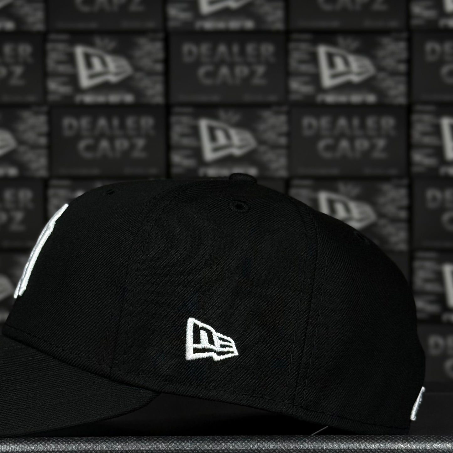 SUPREME x YANKEES BLACK