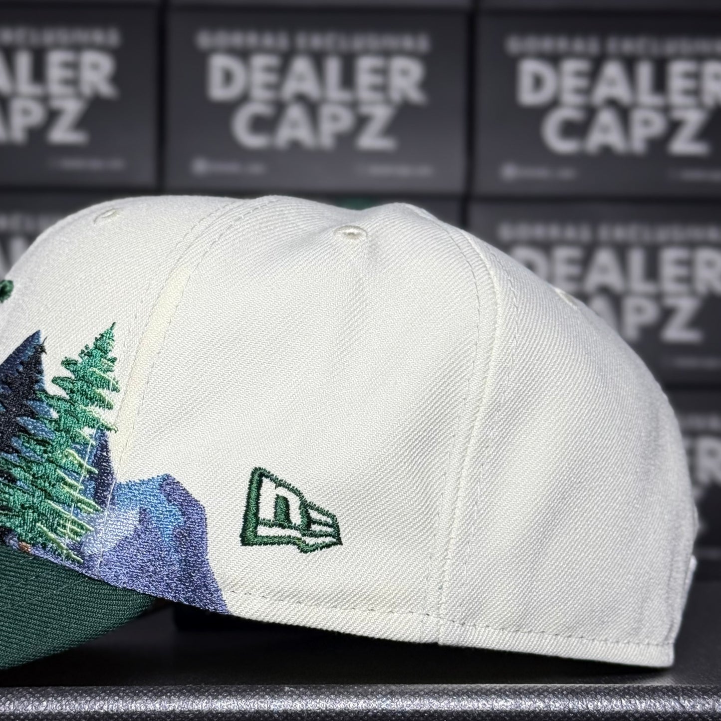 ATHLETICS OAKLAND OUTDOOR