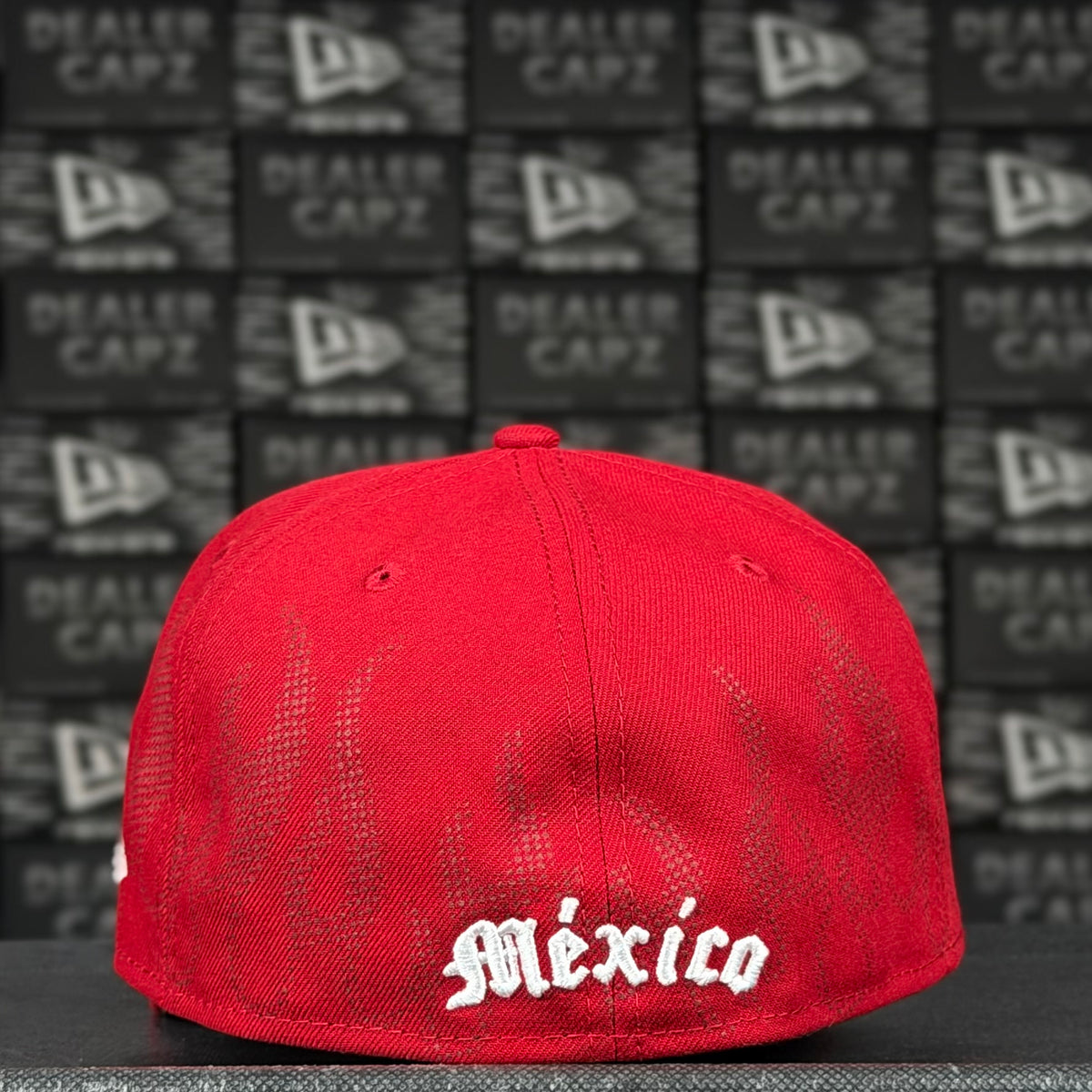PAPER PLANES x DIABLOS ROJOS