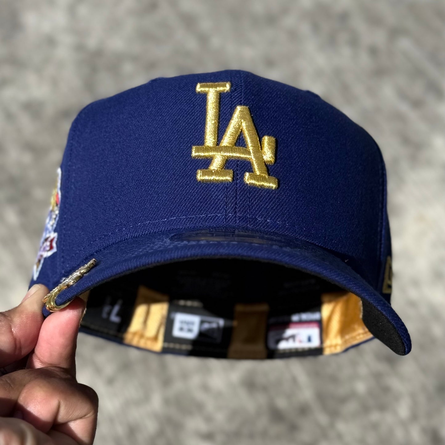 7 1/8 • 7 1/4 • 7 3/8 LA DODGERS GOLD