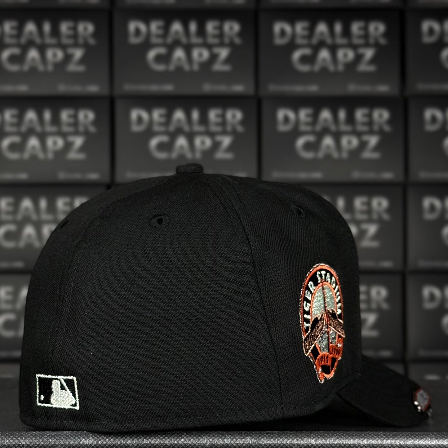 DETROIT TIGERS METALIC