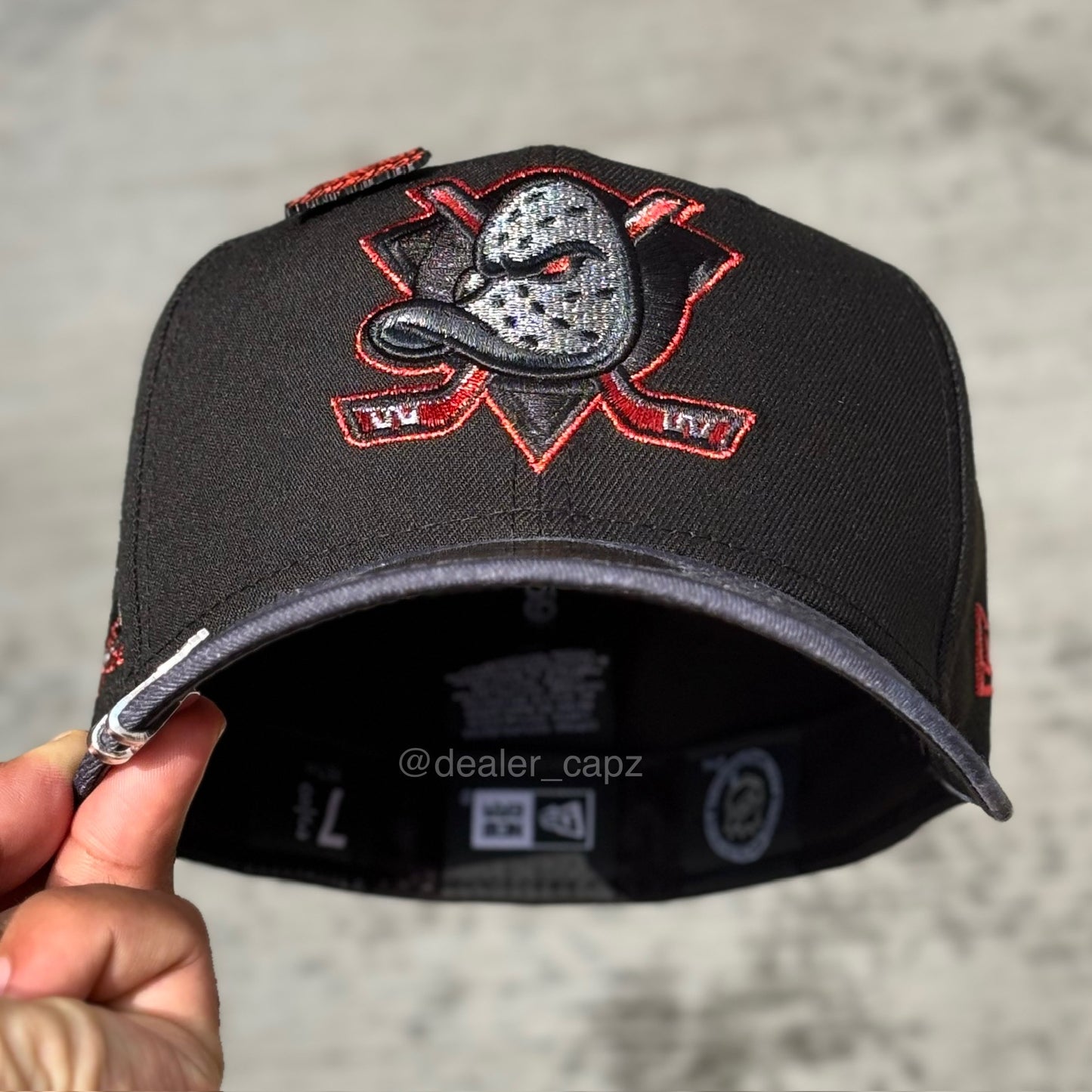 7 1/8 • 7 3/8 ANAHEIM DUCKS BLACK SATIN