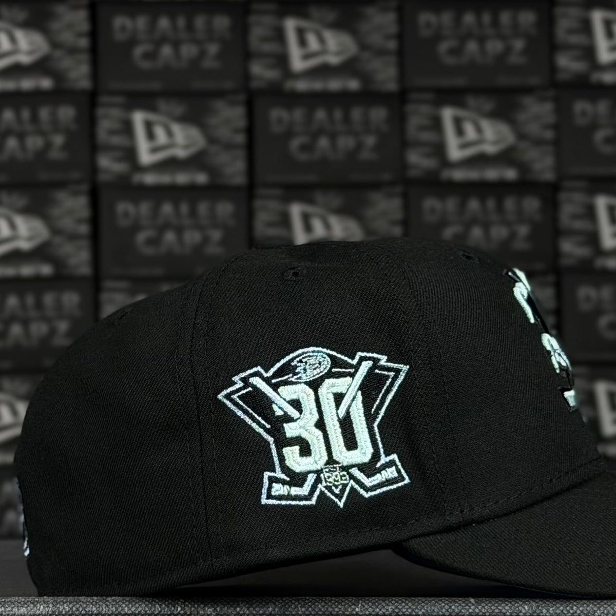 ANAHEIM DUCKS “ICE”