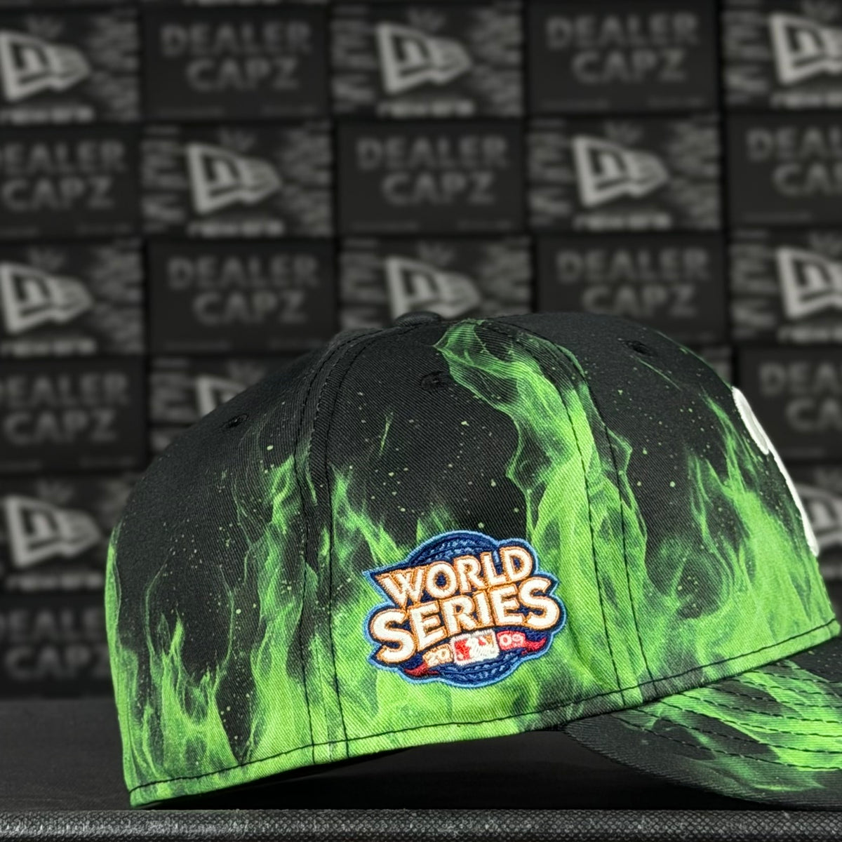 PHILADELPHIA PHILLIES “GREEN FLAME”
