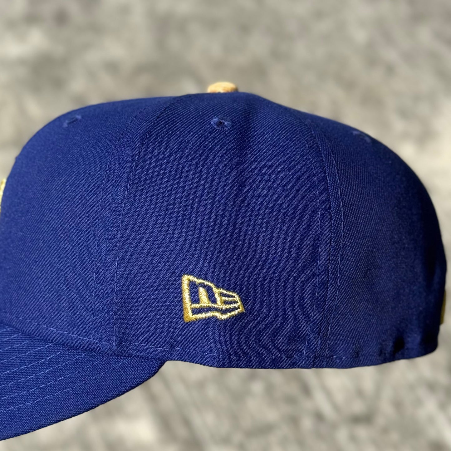 7 1/8 • 7 1/4 • 7 3/8 LA DODGERS GOLD