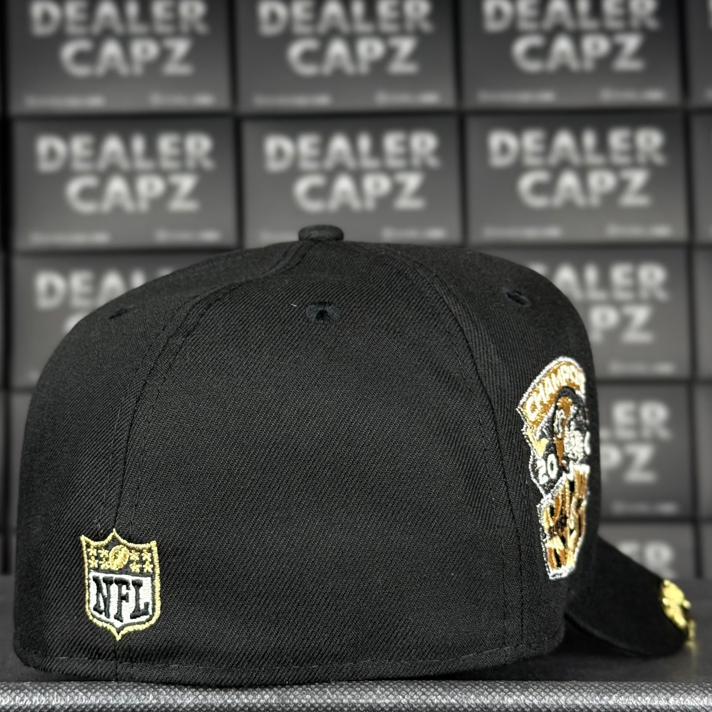 NEW ORLEANS SAINTS (glow)