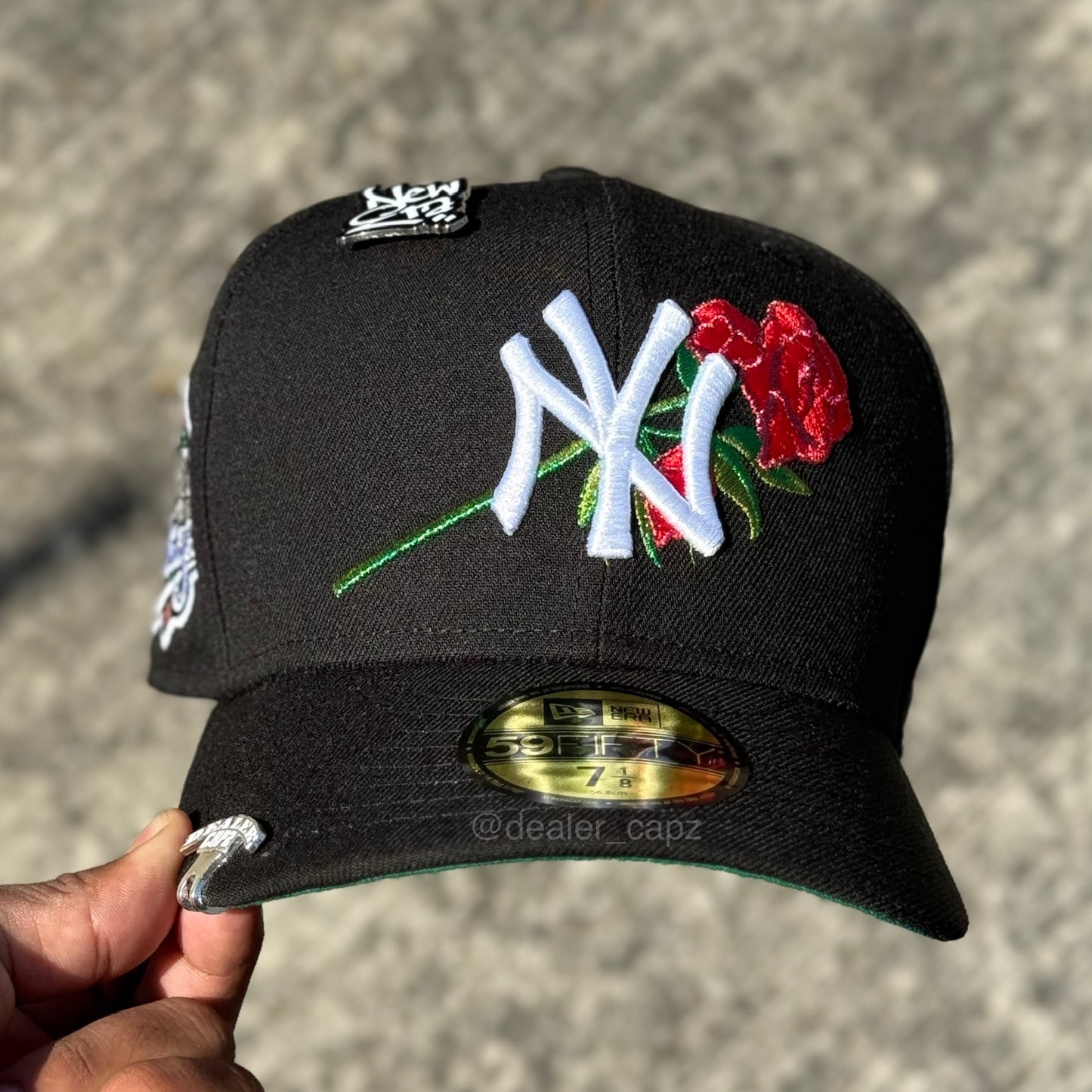 7 1/8 • 7 3/8 NY YANKEES ROSA