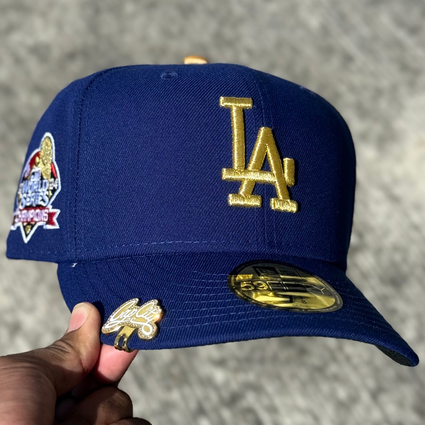 7 1/8 • 7 1/4 • 7 3/8 LA DODGERS GOLD