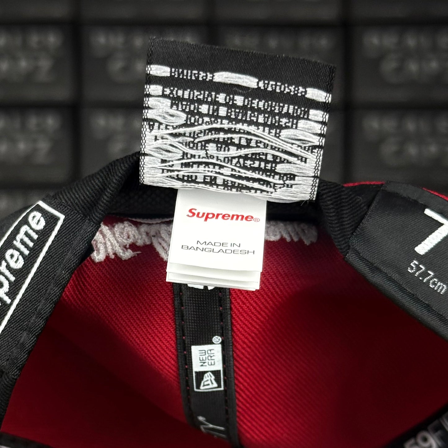 SUPREME BOX LOGO “RINGS”