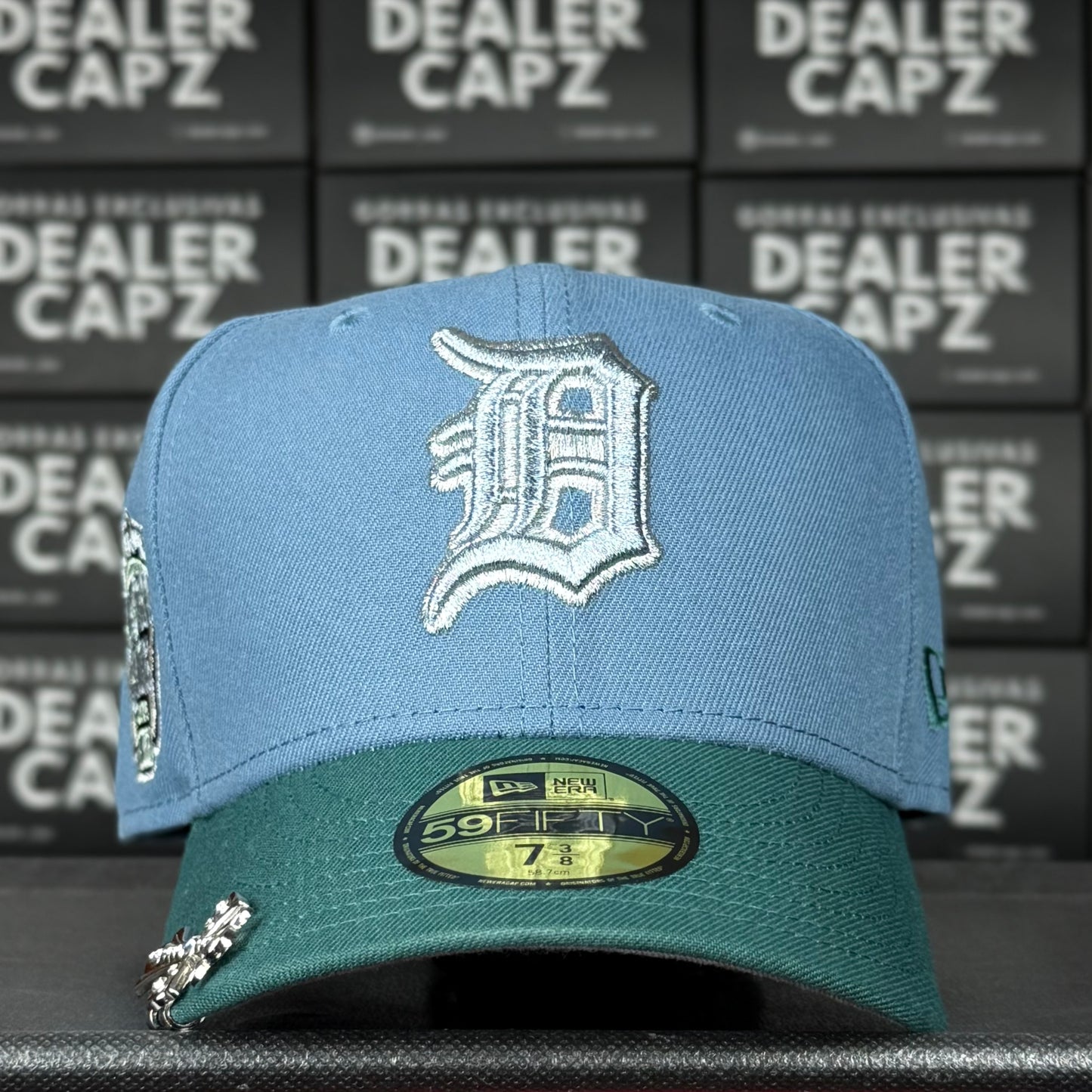 DETROIT TIGERS “DIAMOND”