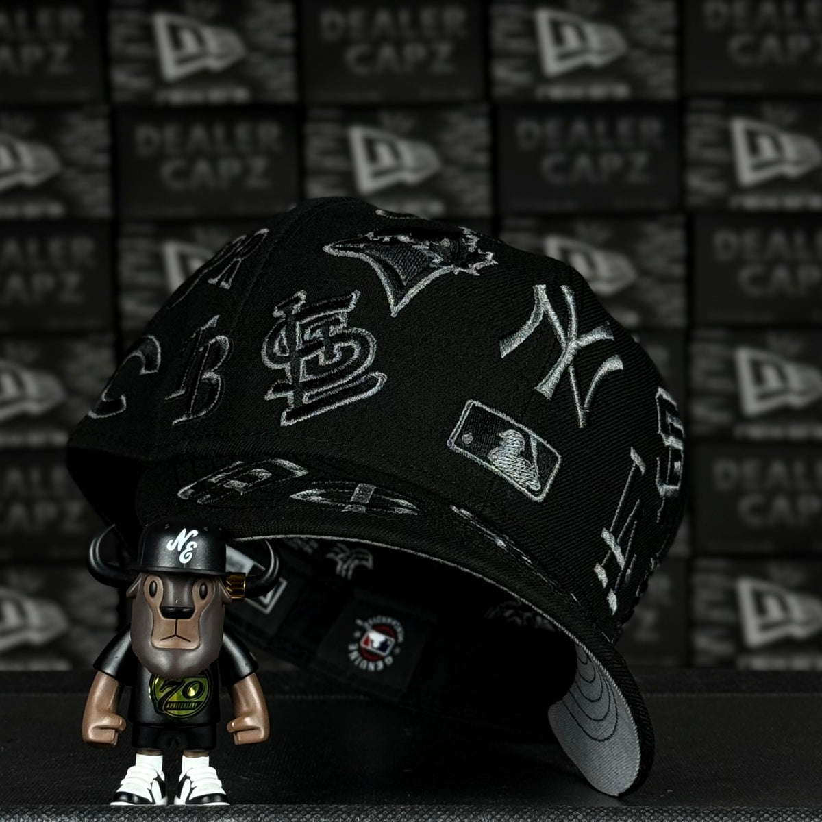 MLB ALL OVER “FULL BLACK”