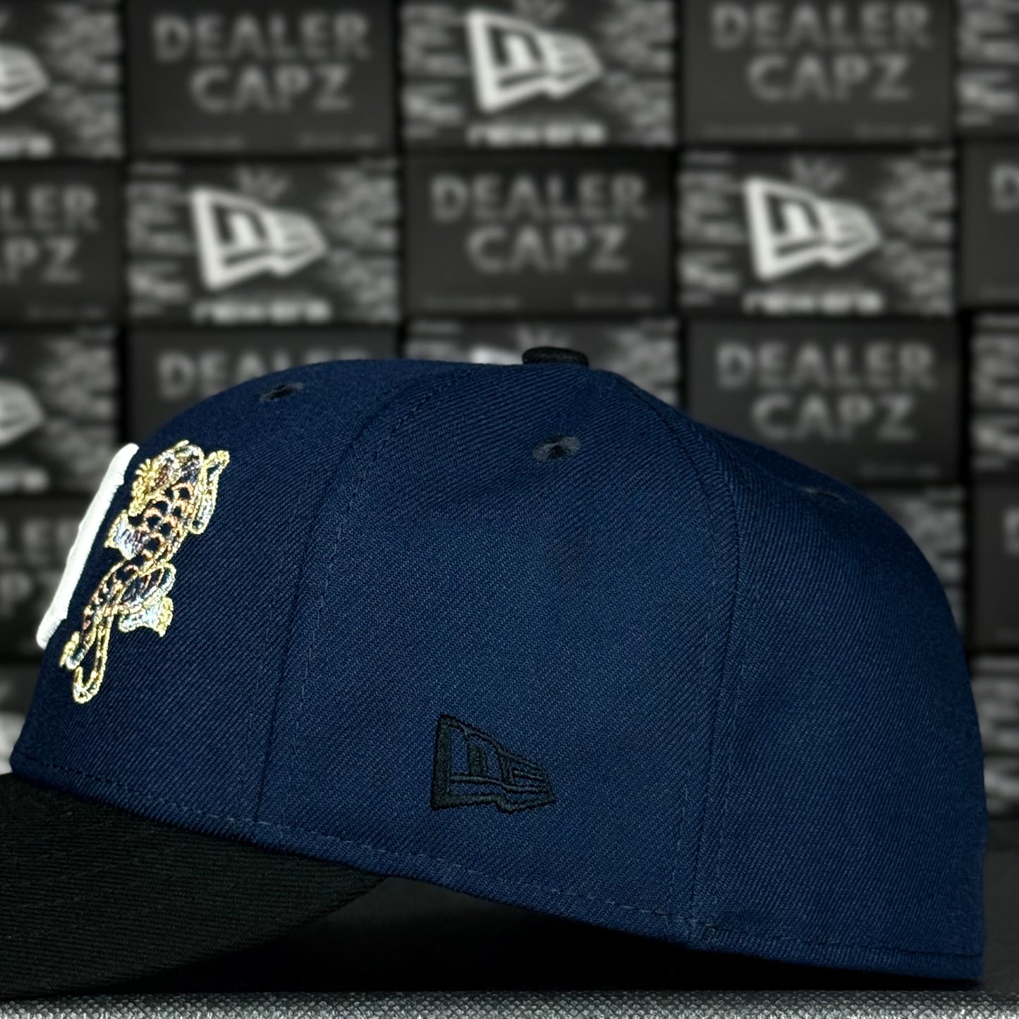DETROIT TIGERS (glow in the dark)