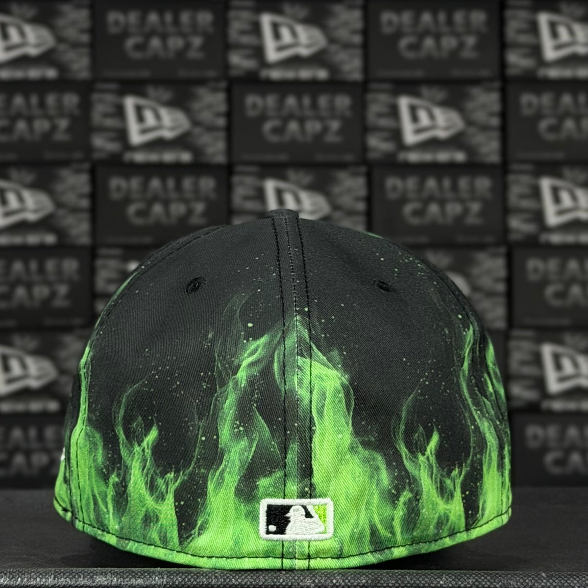 PHILADELPHIA PHILLIES “GREEN FLAME”