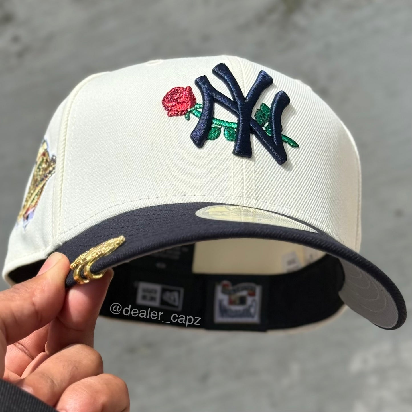 7 1/8 • 7 3/8 NY YANKEES ROSA