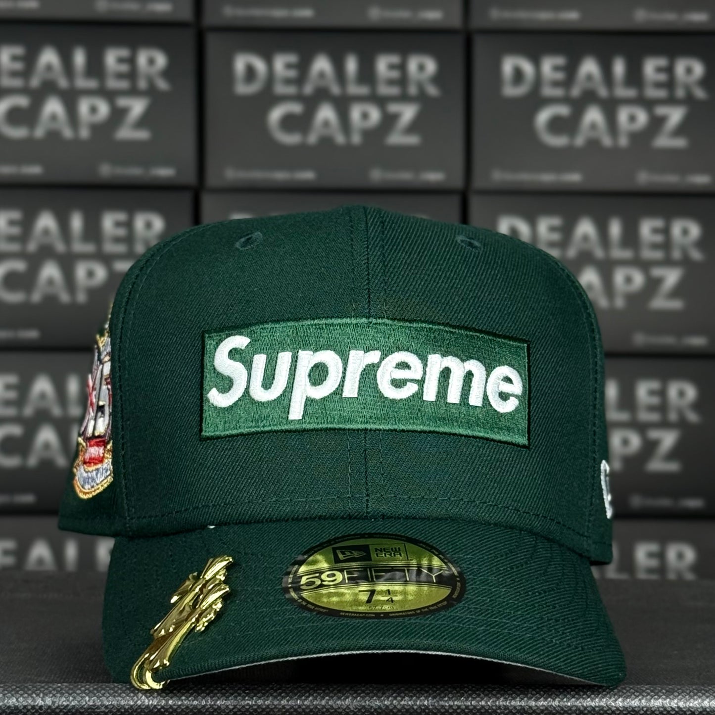 SUPREME BOX LOGO “LONDON”