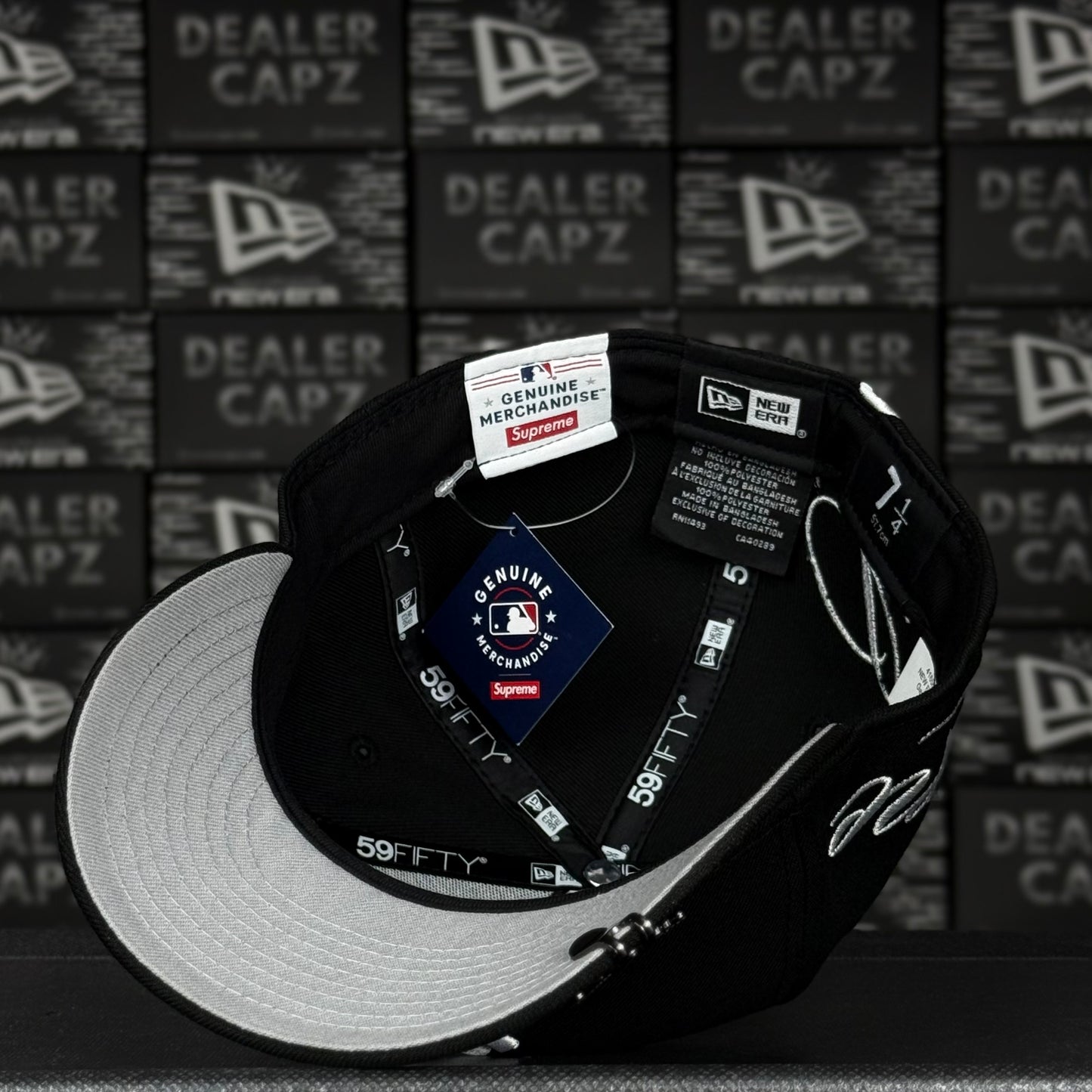 SUPREME x YANKEES BLACK