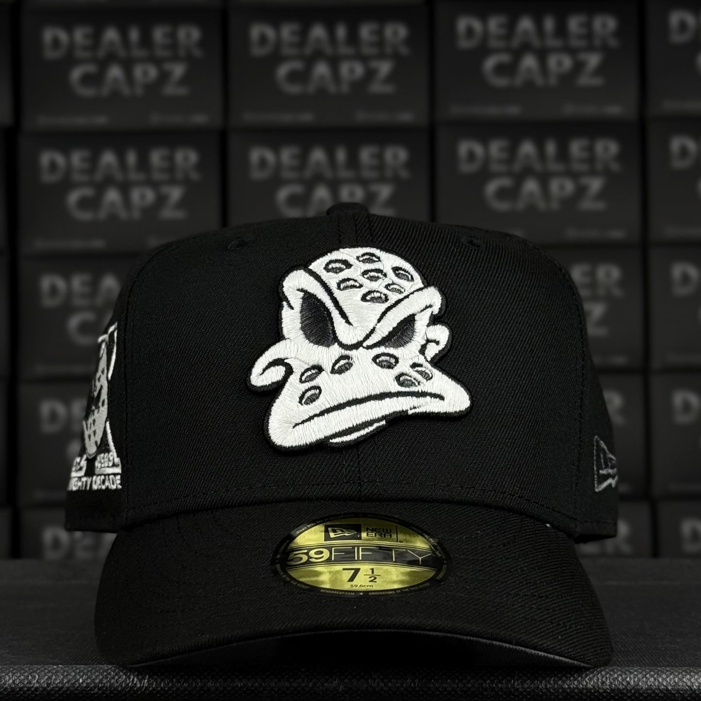 ANAHEIM DUCKS (GLOW)