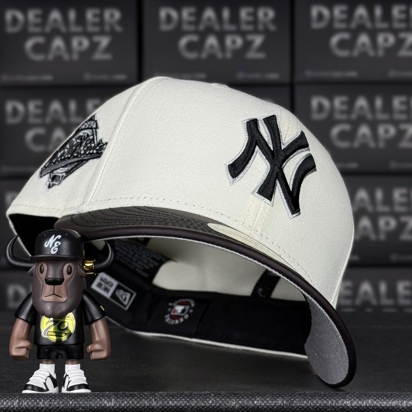 NY YANKEES “COLOR CHANGING”