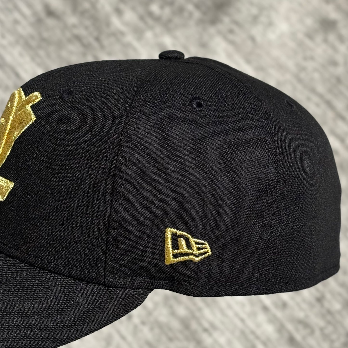 7 • 7 1/8 • ANAHEIM DUCKS GOLD