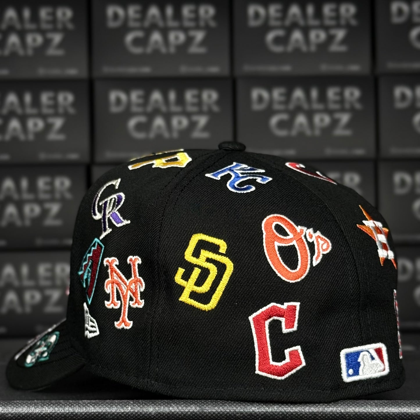 MLB ALL OVER “LOGOS”