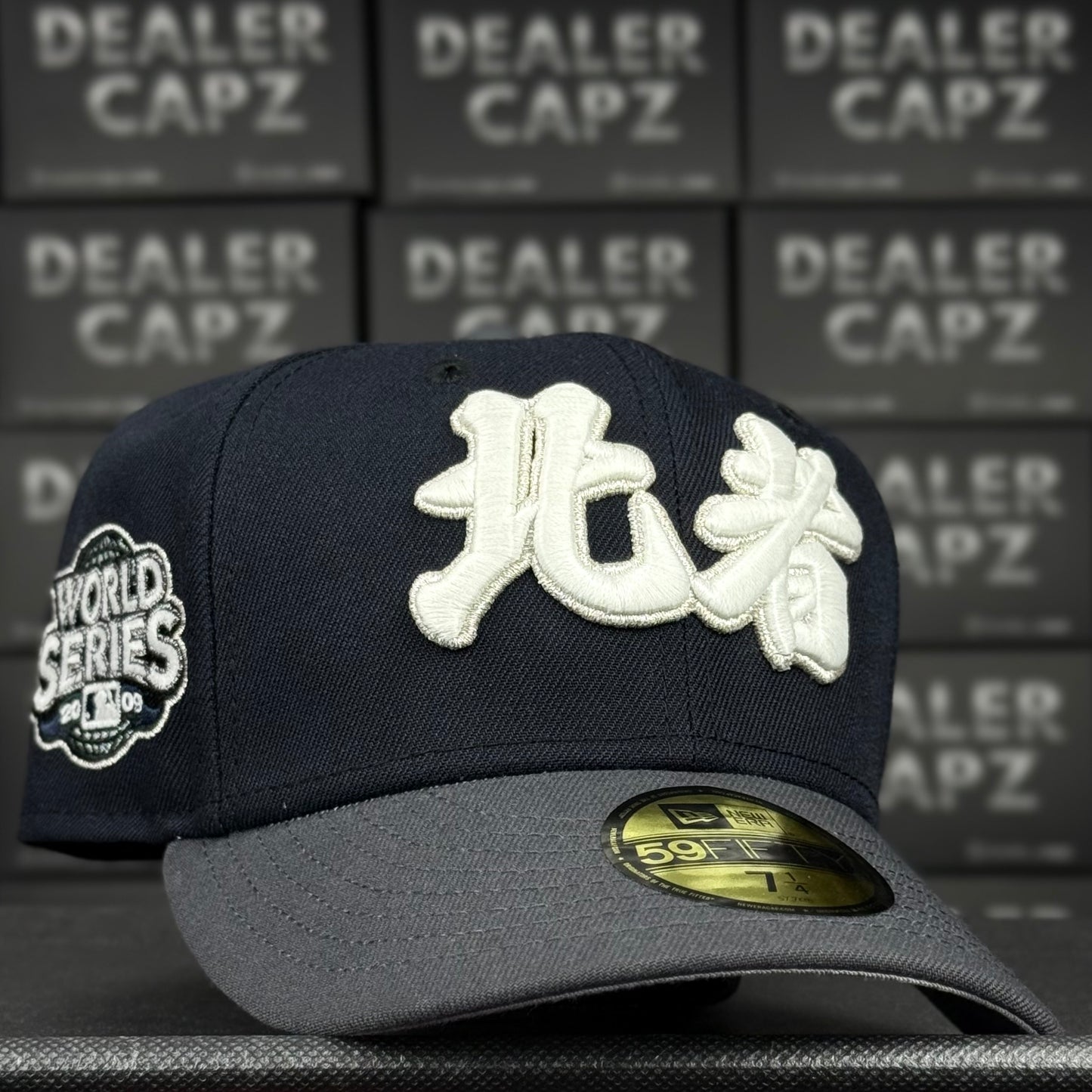NY YANKEES KANJI (glow in the dark)