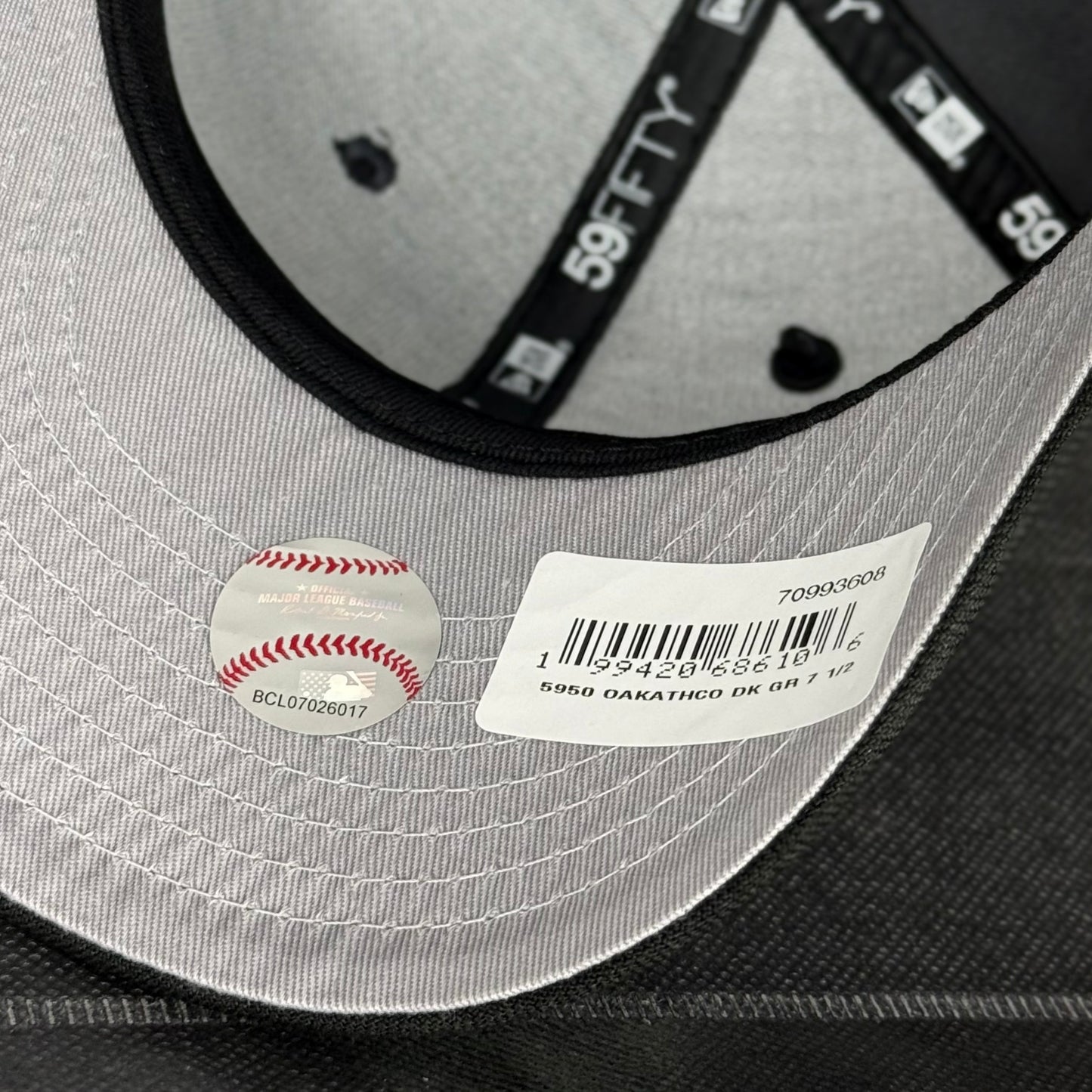 OAKLAND ATHLETICS KANJI (glow in the dark)