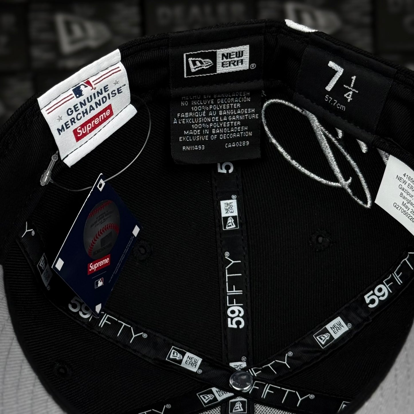SUPREME x YANKEES BLACK