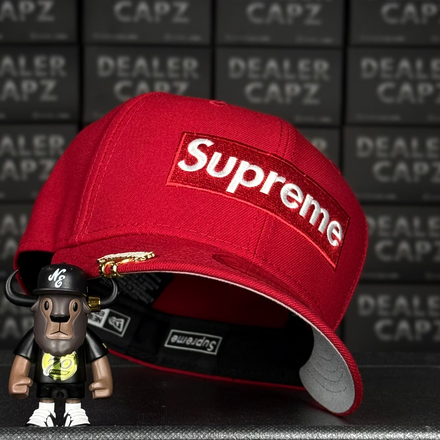 SUPREME BOX LOGO “RINGS”
