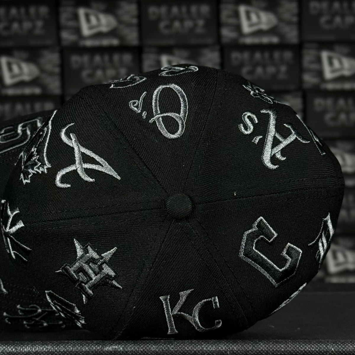 MLB ALL OVER “FULL BLACK”