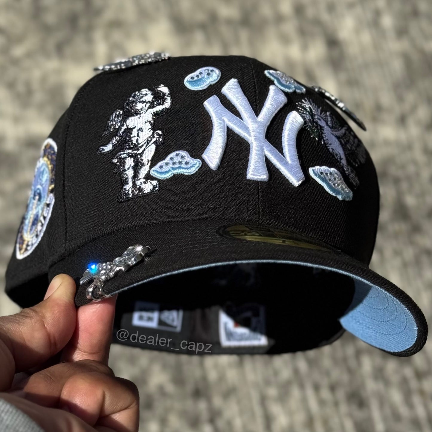 7 1/2 NY YANKEES “ANGELS CITY”