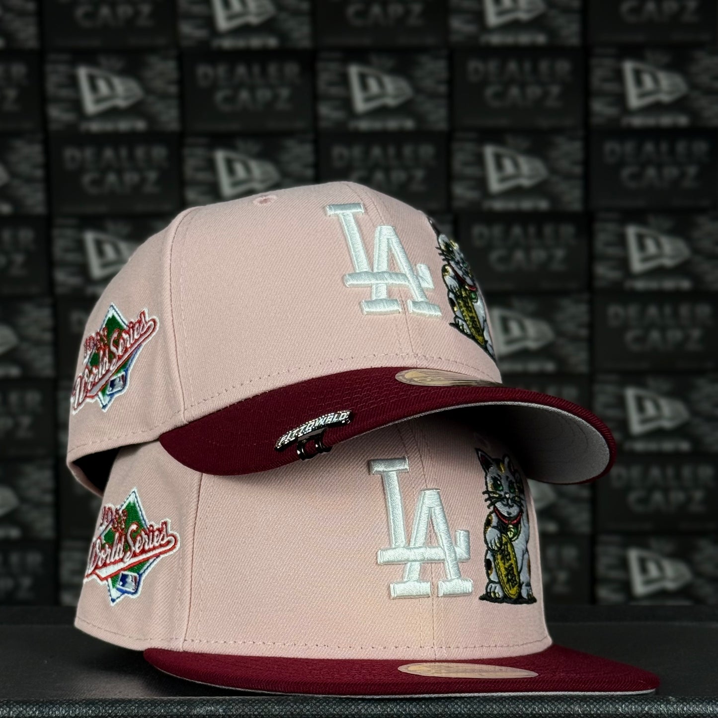 LA DODGERS “CAT MANEKI-NEKO”