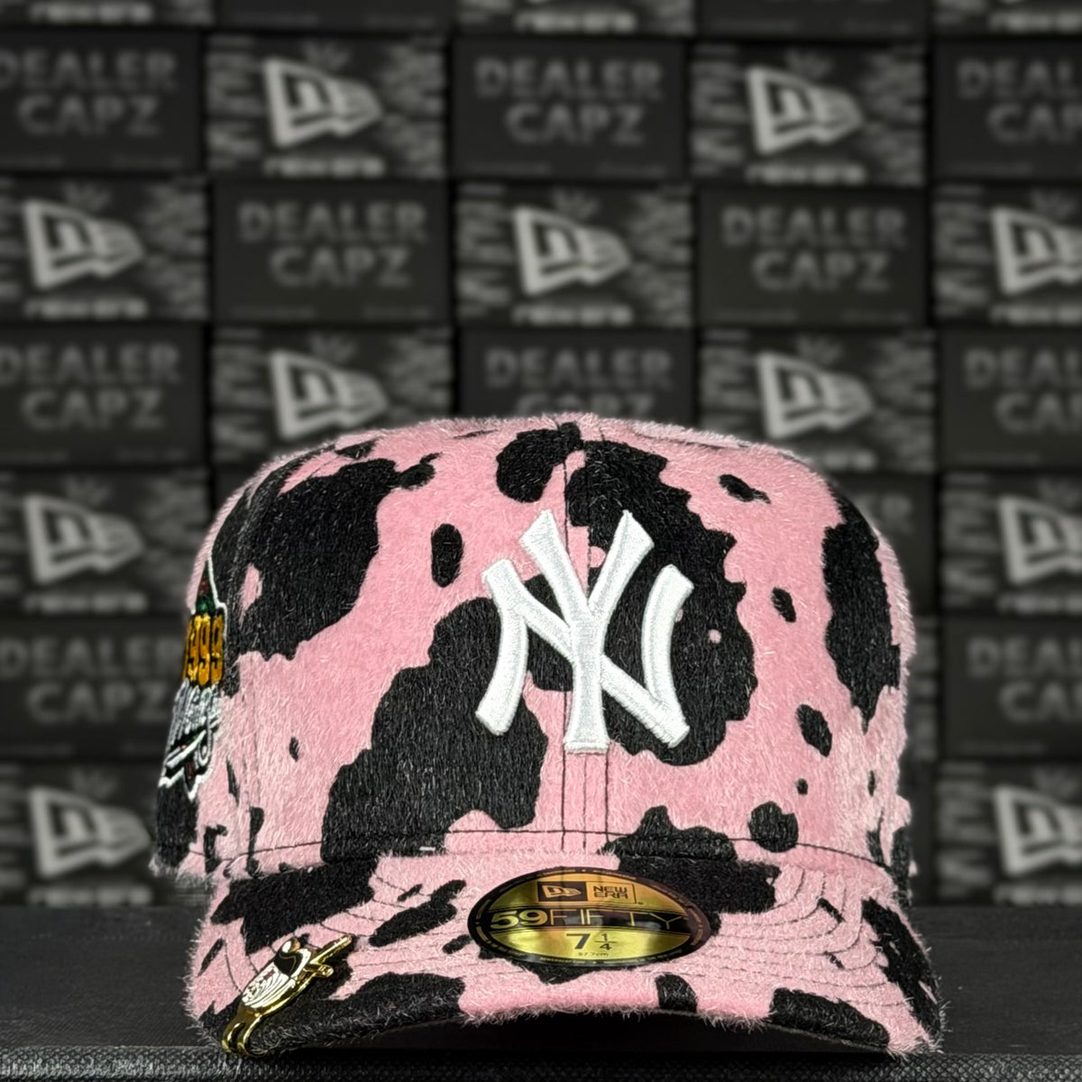 NY YANKEES “PINK CATTLE PACK”